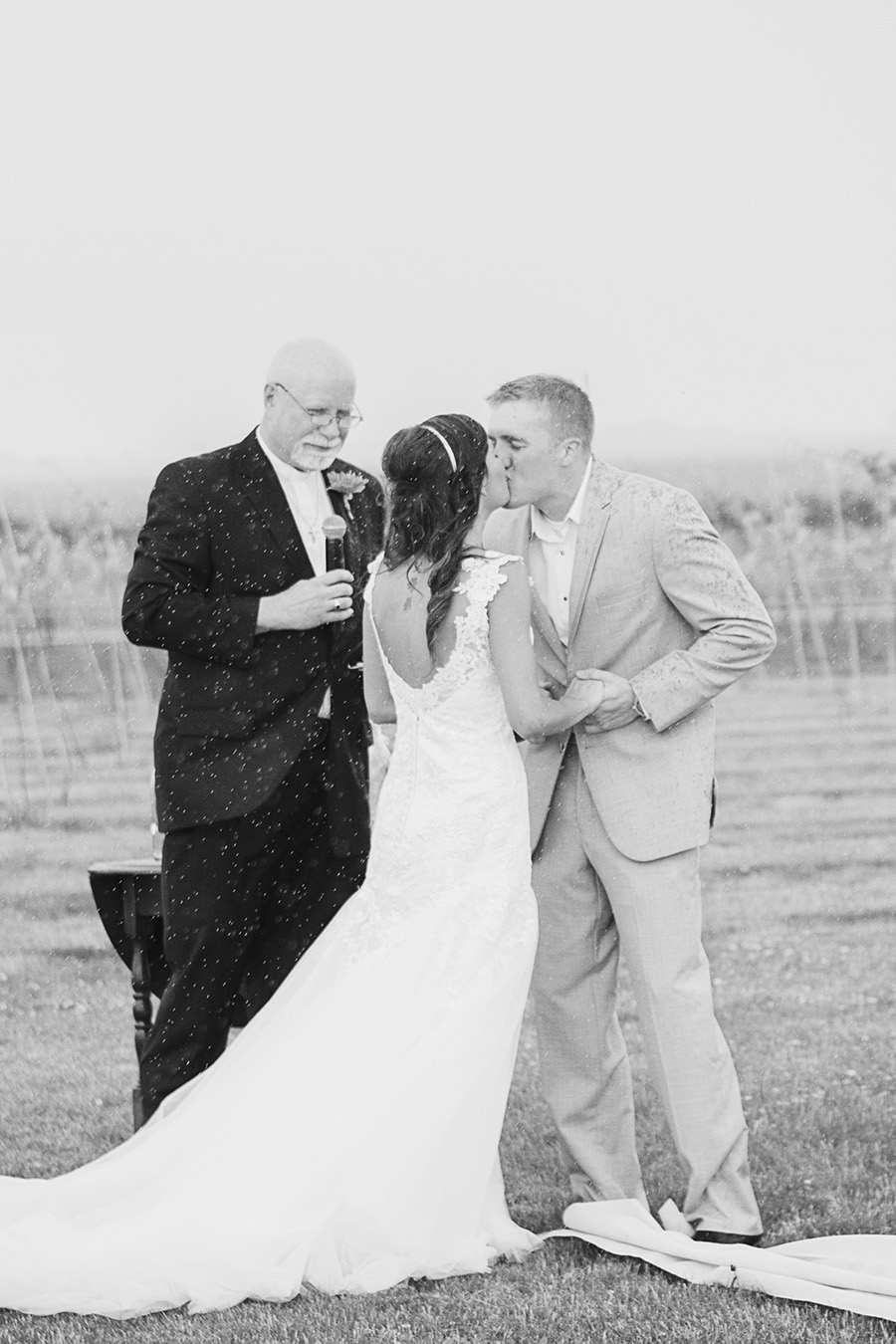 Rainy wedding day | Palisade Winery Wedding Photographer