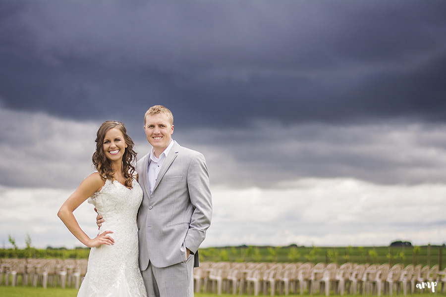 Rainy Day Wedding portraits in a vineyard | | Palisade Winery Wedding Photographer